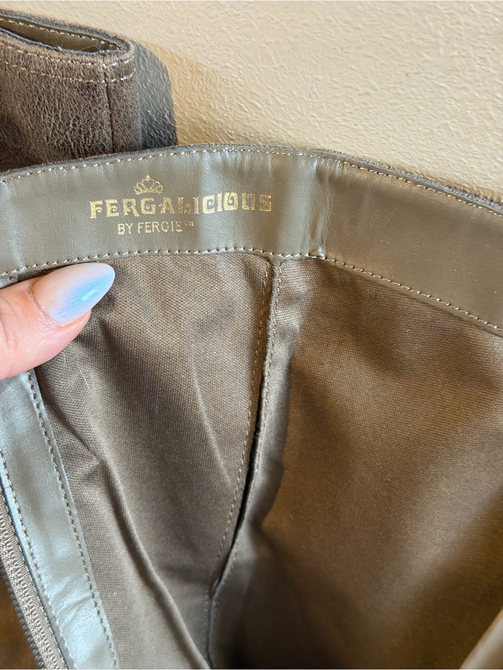 Fergalicious Black and Taupe Heeled Knee-High Boots 2 PAIRS Size 9 - Picture 14 of 14